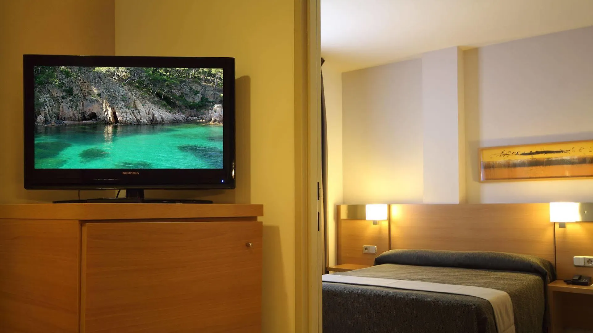 Aqua Hotel Nostre Mar Apartments 피네다데마르